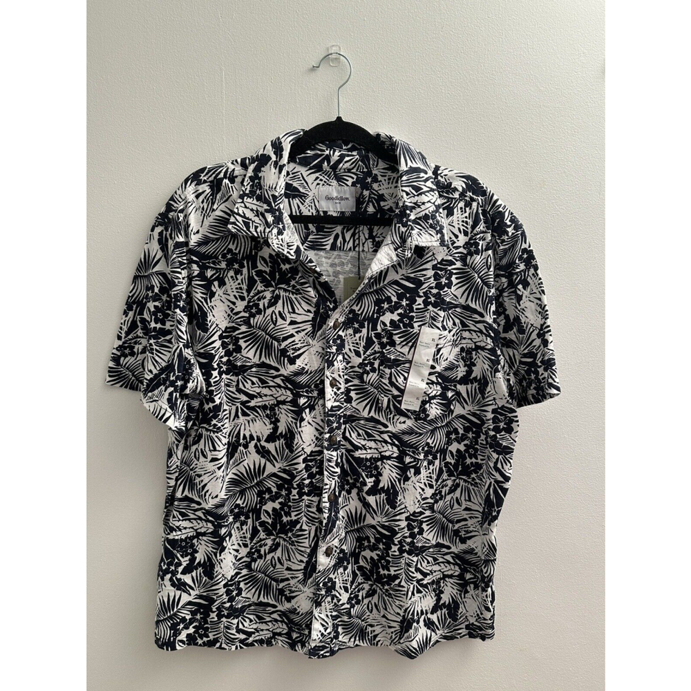 Good fellow Men’s XL White Blue Floral Shirt